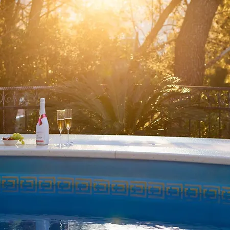 Valentina شقة تروغير