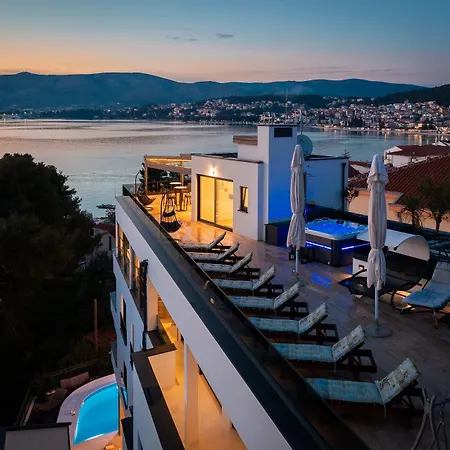 شقة Valentina تروغير